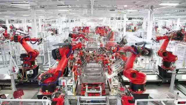 國(guó)產(chǎn)工業(yè)機(jī)器人軟件開發(fā)水平 與德日比較的現(xiàn)狀與差距